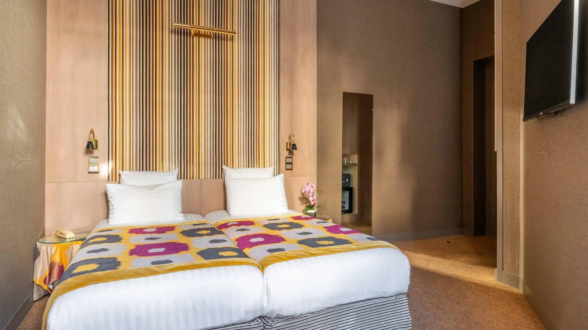 ****  פריז Hotel Regent'S Garden - Astotel צרפת